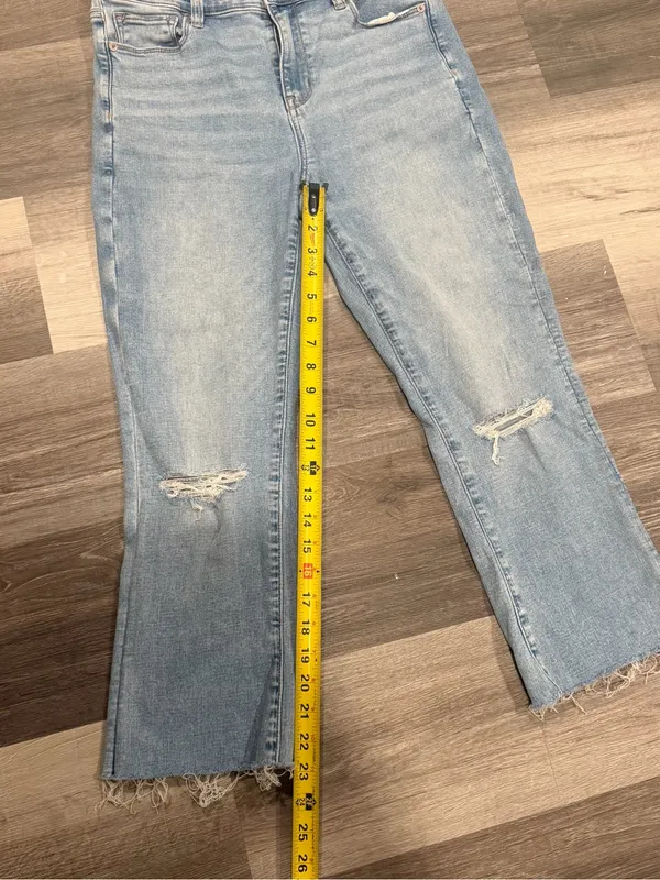 American Eagle Women’s High Rise Skinny Kick Jeans Light Wash Size 8 *Hemmed* - Image 9