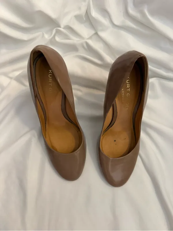 EUC Kurt Geiger London Eden Court Shoes in Natural Leather - Image 6