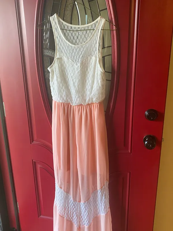 No Boundaries Dress Women’s White and Salmon - Image 4