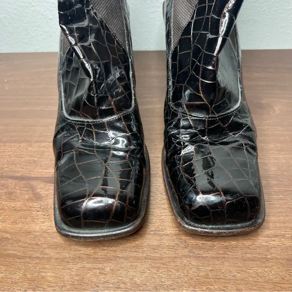 VTG Michael Perry Dark Brown Leather Crocodile Square Toe Block Heel Ankle Boots - Image 8