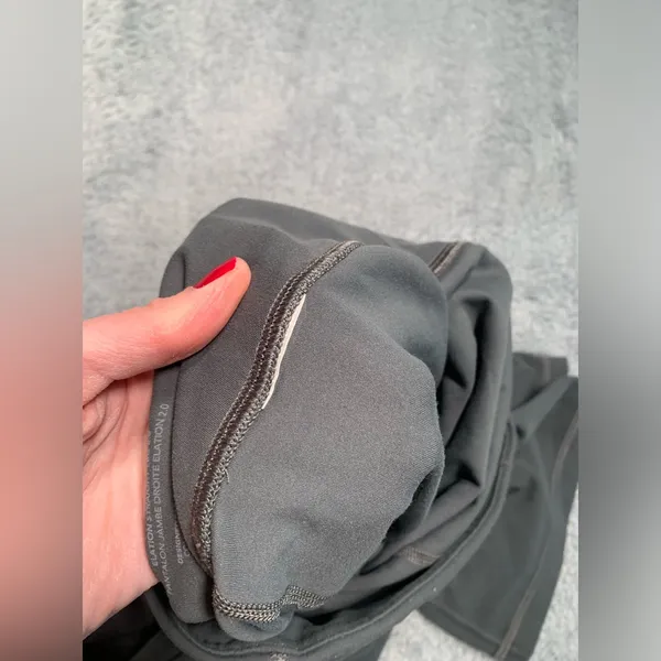 Athleta elation straight leg 2.0 Gray Yoga Pants small - Image 8