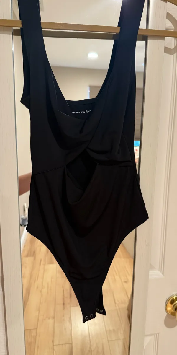 Abercrombie Cut-Out Bodysuit - Image 3