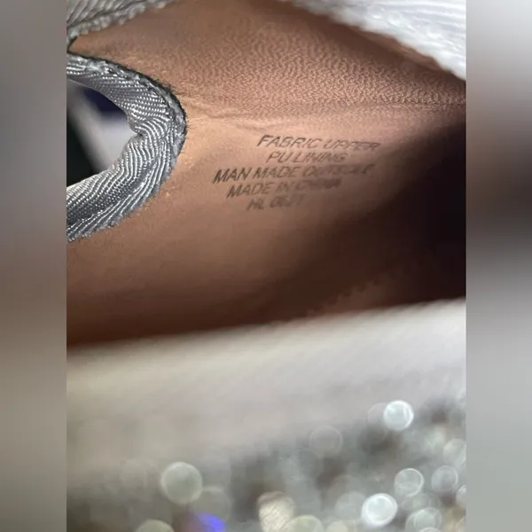 CARVELA Women's Shine Gem-Detail Slip-On Flats Grey & Silver Size 8.5 - Image 11