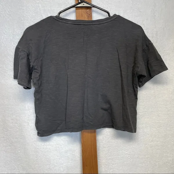 American Eagle Gray Short‎ Sleeve Cropped Tee Shirt Size XS - Image 2