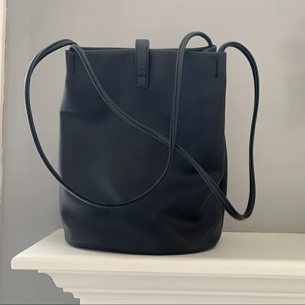 Lucky Brand Black Vegan Leather Tassel Tote Double Handle Bucket Bag - Image 4