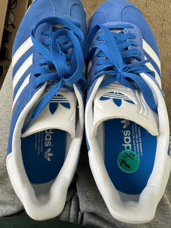 Women’s Adidas Sneakers - Image 6