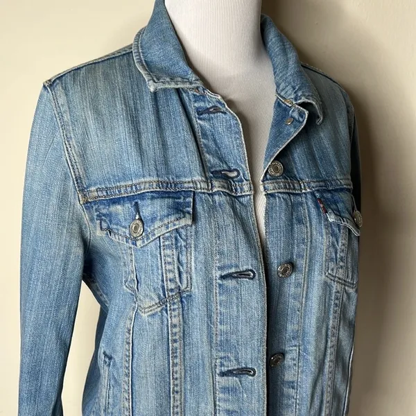 Levi’s Original Trucker Jacket Medium Wash - Image 4