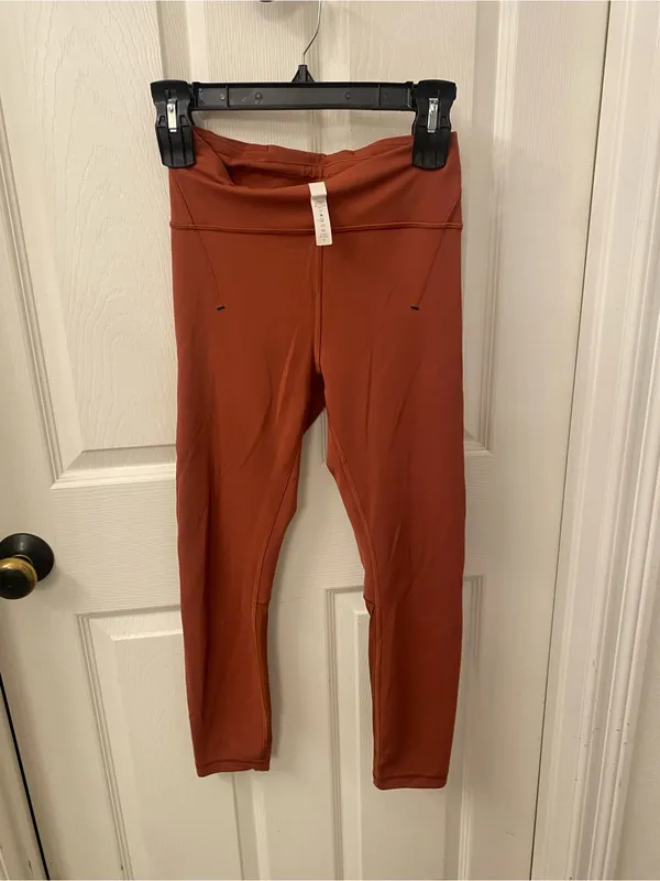 lululemon athletica High-Rise Capri Leggings in Rust - Image 7