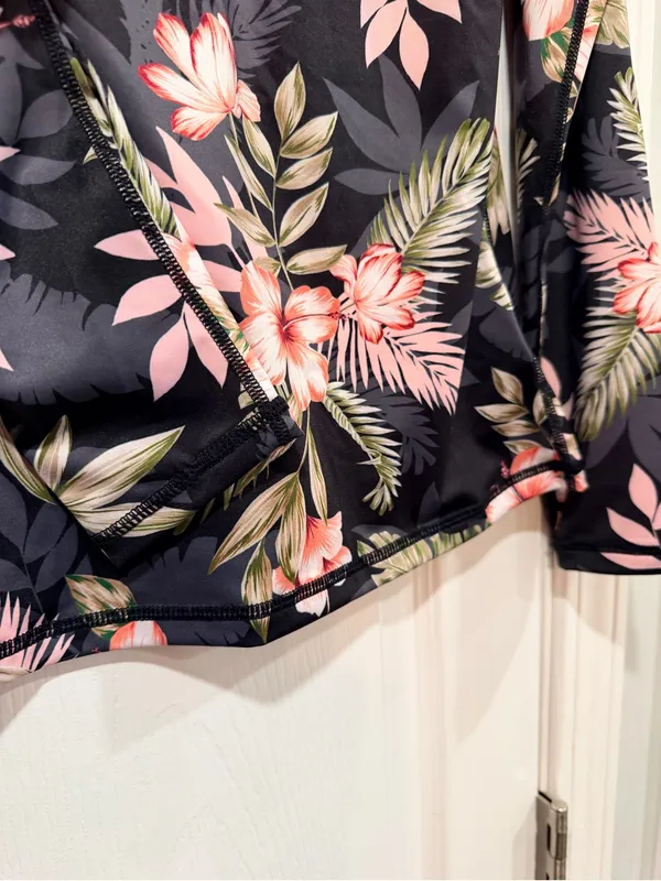 NWT Hurley Size S Floral Long Sleeve Rash Guard UPF 50+ Quarter Zip - Image 6