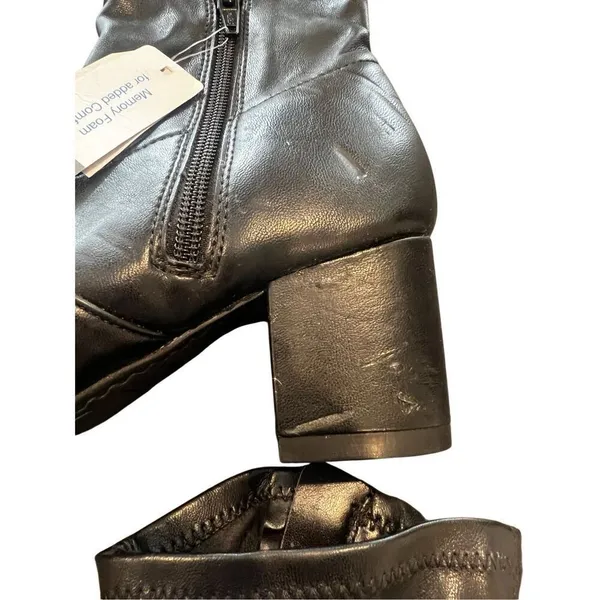 TIME and TRU black ankle Boots Size 6 - Image 5