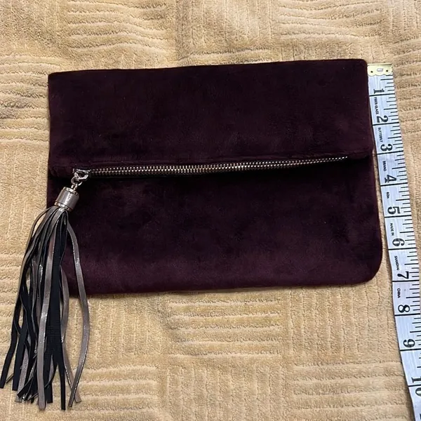 Merona brown faux fur clutch w/a tassel top zip fold over like new - Image 8
