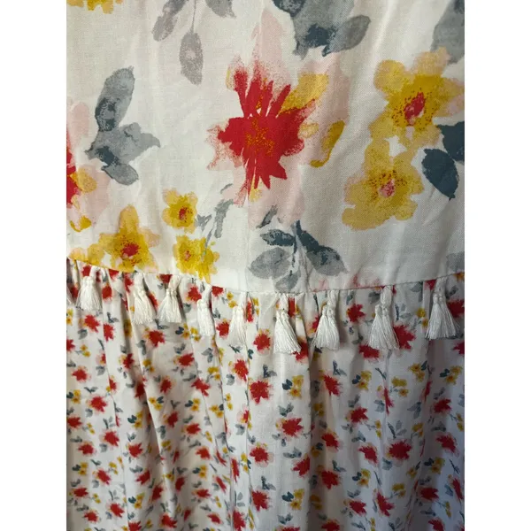 Emily Wonder Floral Babydoll Blouse Beachy Cap Sleeves Tassel Trim Women's sz. M - Image 8