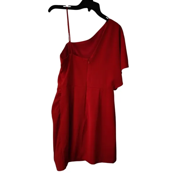 Pants Store One Shoulder Red Dress Size Medium NWT - Image 2