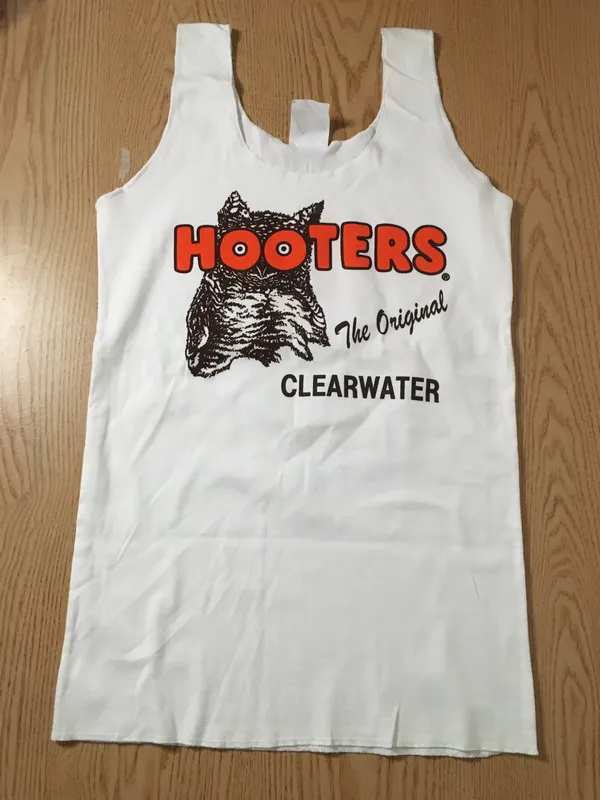Hooters New Women’s Girl Uniform Tank From Florida Size Medium - Image 2