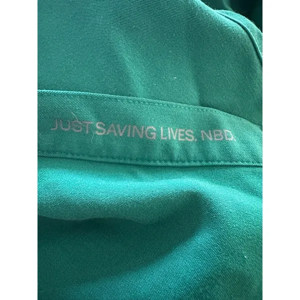 FIGS Women's Rafaela Oversized Scrub Top green size large - Image 10