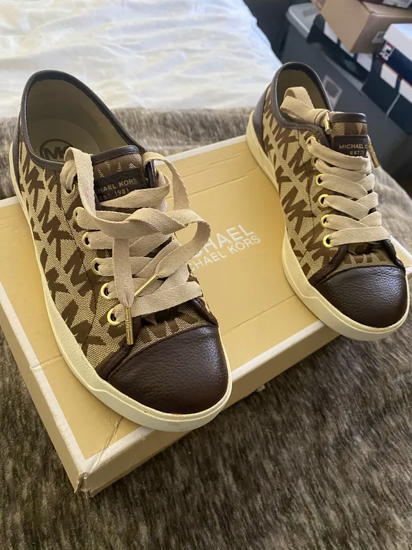 Michael Kors Womans MK Monogram City Sneakers Tennis Shoes Mocha Size 7 M Womens - Image 3