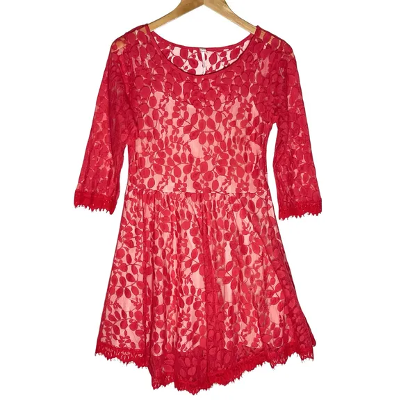 FREE PEOPLE Women’s Red Floral Lace handkerchief hem cocktail dress 8 - Image 3
