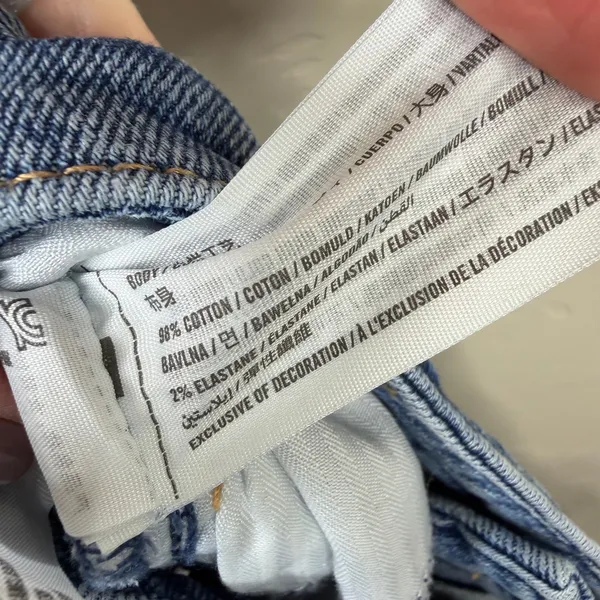 Abercrombie & Fitch Medium Wash The Skinny High Rise Frayed Raw Hem Denim Shorts - Image 5