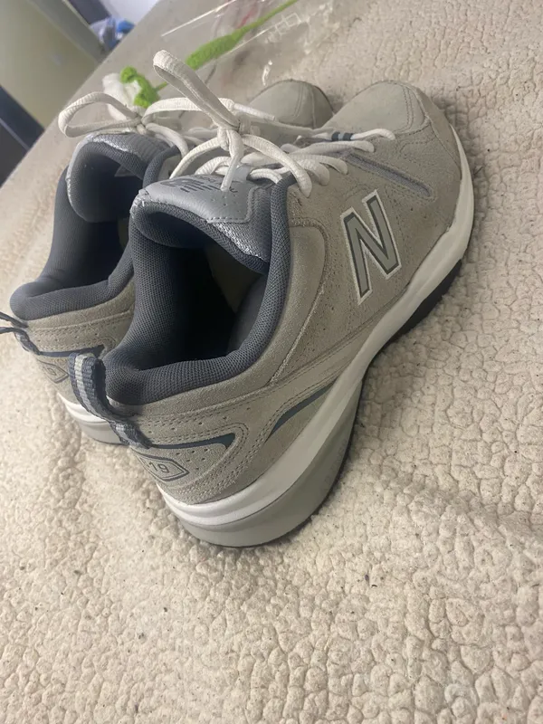 Man's Sneakers & Athletic Shoes New Balance size 88& - Image 2