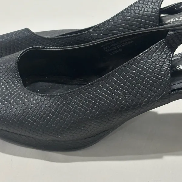 Comfortview Women’s Slingback Heels Open Toe Black Snake Embossed Size 9.5 WIDE - Image 4