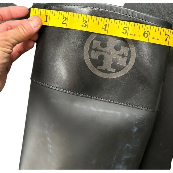 Tory Burch Women's Tall Black Rubber Leather Riding Boots Size 7M *note flaw - Image 10
