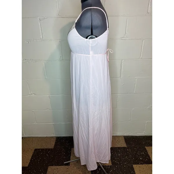 nightgown negligee deep V satin pink vintage - Image 5