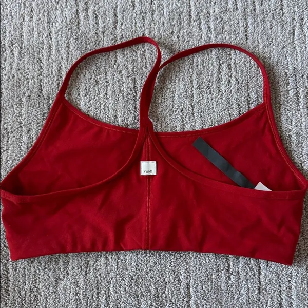 Vuori AllTheFeels Sports Bra in Scarlet Red - Image 4