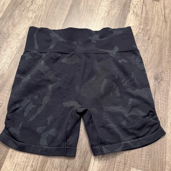 Gymshark Black Camo Seamless Biker Shorts High Waisted Compression - Image 2