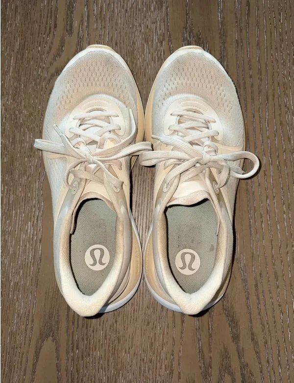 Lululemon tennis shoes - Image 2