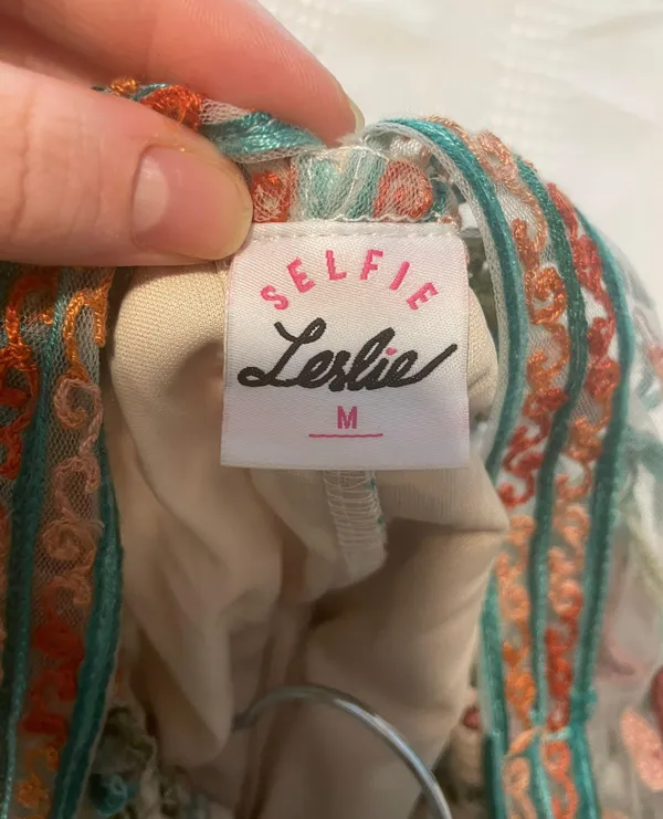 Selfie Leslie Romper - Image 4