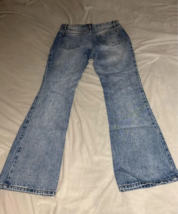 Brandy Melville Jeans Light Wash - Image 4