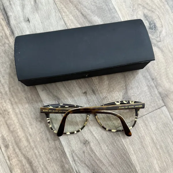 Marc Jacobs Brown Tortoise Shell Full Rim Cat Eye Eyeglass Frames - Image 2