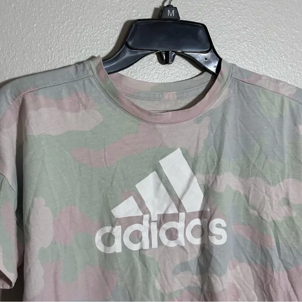Adidas Women Loose Fit‎ Shirt Tie Dye Cropped Logo Top size M - Image 3