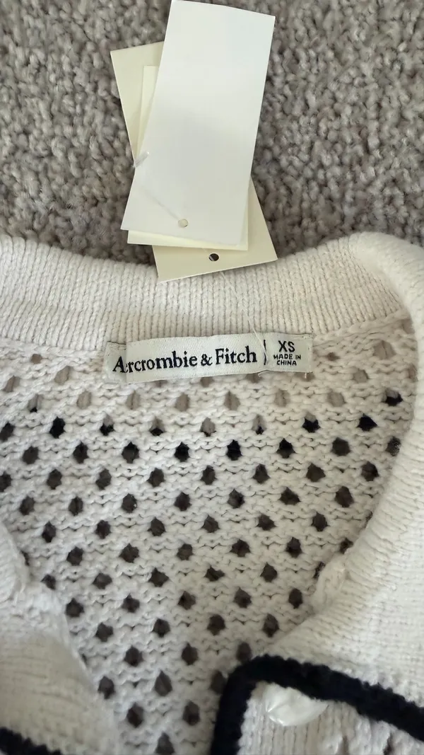 Abercrombie Crochet top - Image 2