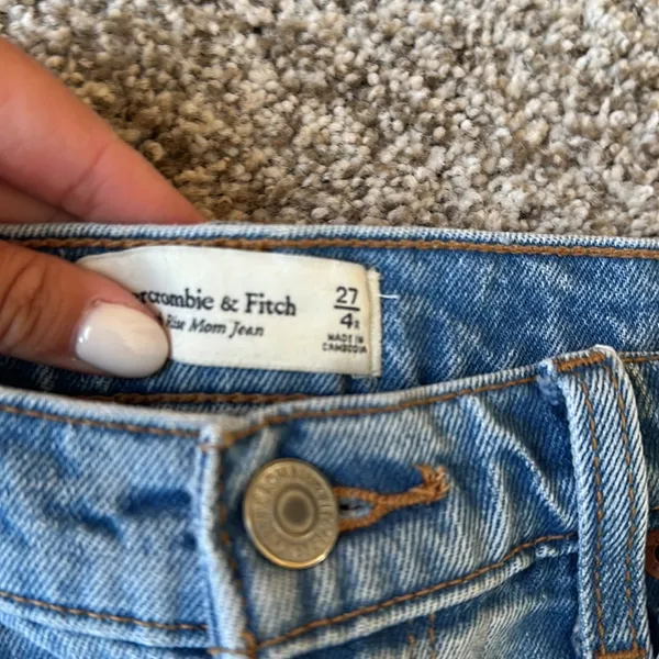 Abercrombie High Rise Mom Jean - Image 5