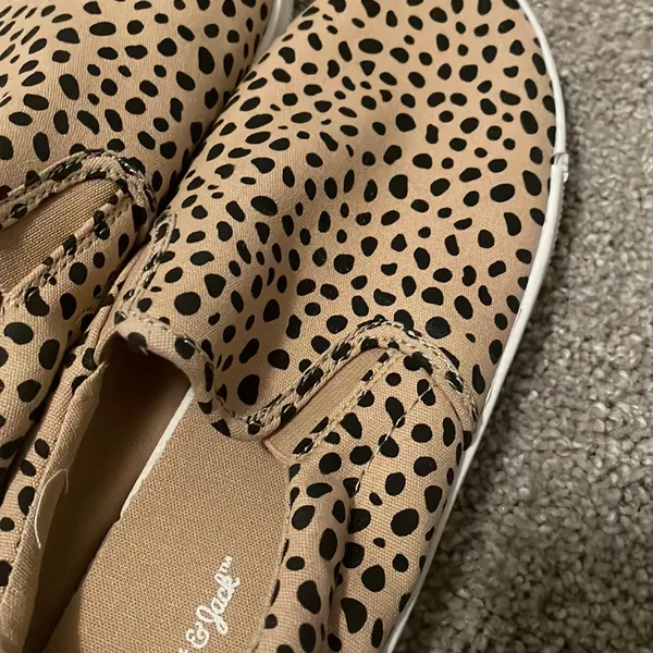 Cat and Jack slip on New leopard print slip in skater shoes size 6 - Image 5