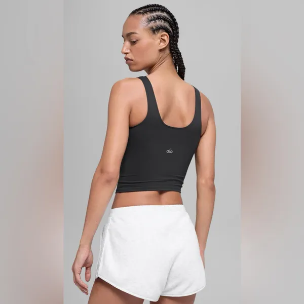 Alo Yoga NWT Softsculpt Precision Tank Top in Black Size S - Image 2