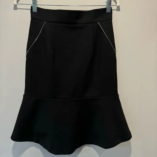 Zara Zip High Low Flounce Skirt Knee Length Contemporary Front Zip Closure Black - Image 4
