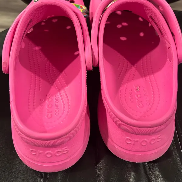CROCS women’s Pink Slippers with Fun Charms - Image 10