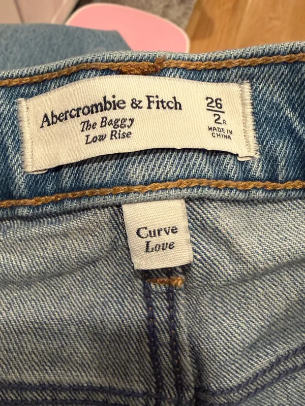 Abercrombie & Fitch the baggy‎ low rise curve love rhinestone jeans 26 - Image 4