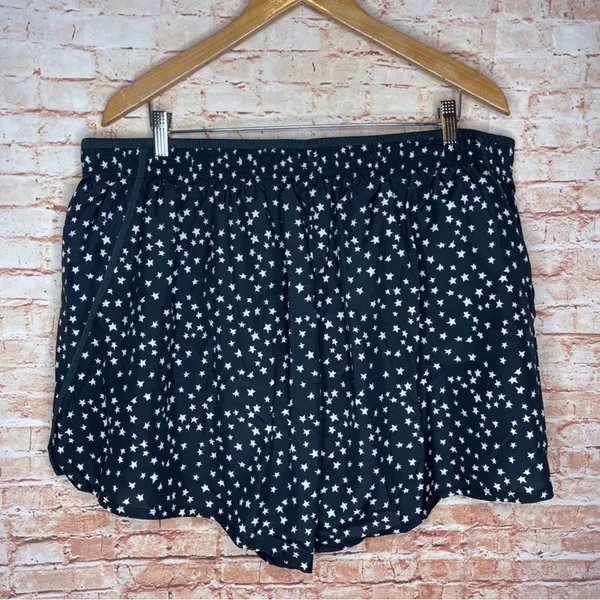 Plus Size Nike 10K Americana Running Shorts Black with Silver Star detailing - Image 3