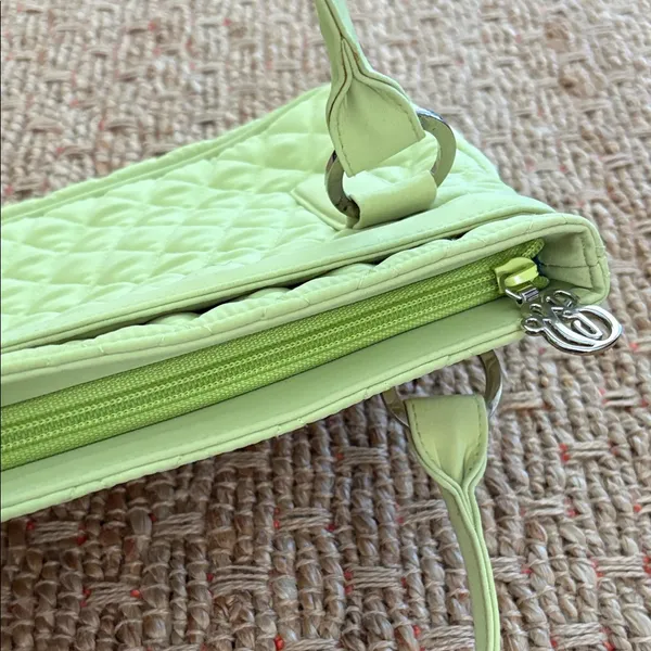 Vera Bradley Quilted Light Lime Shoulder Bag - Image 8