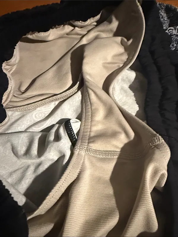 Lululemon hotty hot size 8 - Image 4