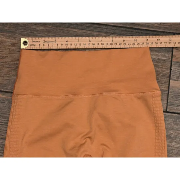 Alphalete High Rise Seamless Butt‎ Scrunch Leggings Burnt Orange Medium Yoga Gym - Image 6