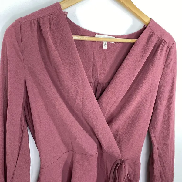 Monteau Mauve Purple Long Sleeve‎ Surplice Blouse Women's Size Medium M - Image 4