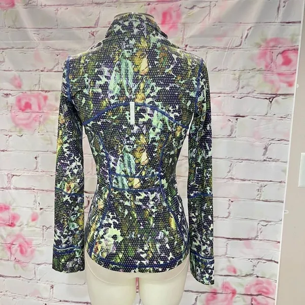 Lululemon Define Jacket Floral Sport White Multi size 4 - Image 9