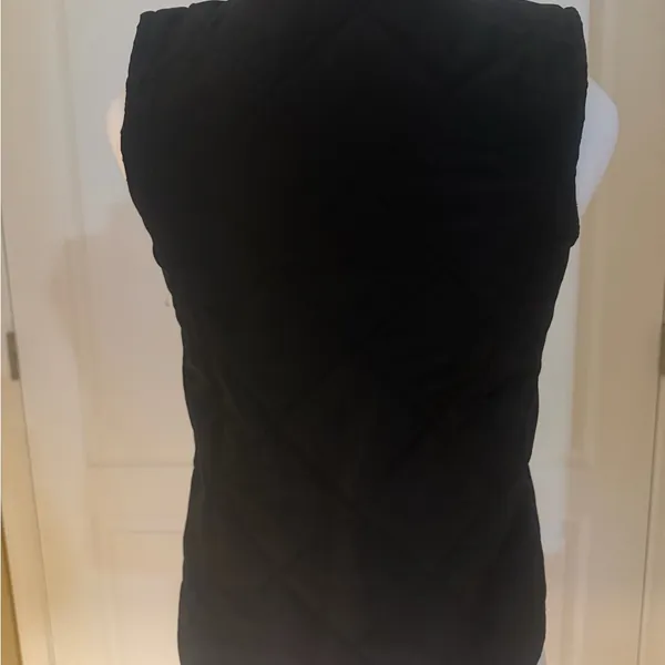 Black lightweight Quilted Junior XL Vest - Image 9
