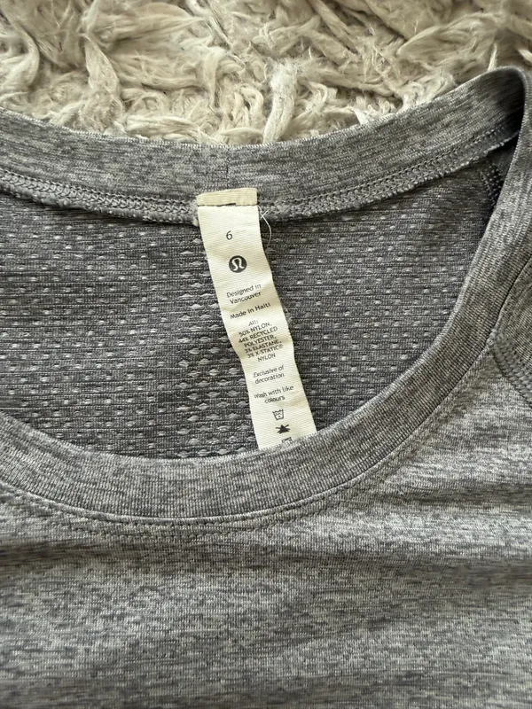 Grey Lululemon Short Sleeve Swiftly Tech - Image 3