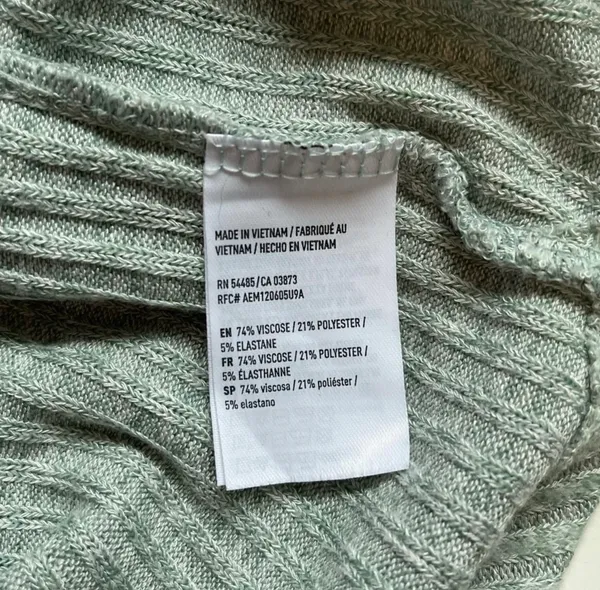 American Eagle Soft & Sexy Rib Top Light Green V-neck Long Sleeve - Image 8