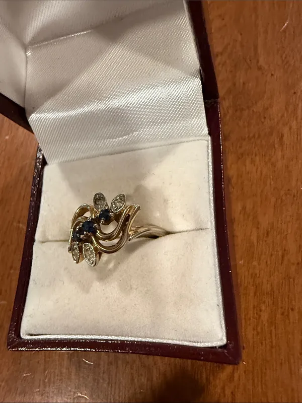 Vintage 14 KT GE ESPO Floral Blue Sapphire Accent Ring with CZ Size 6 - Image 3